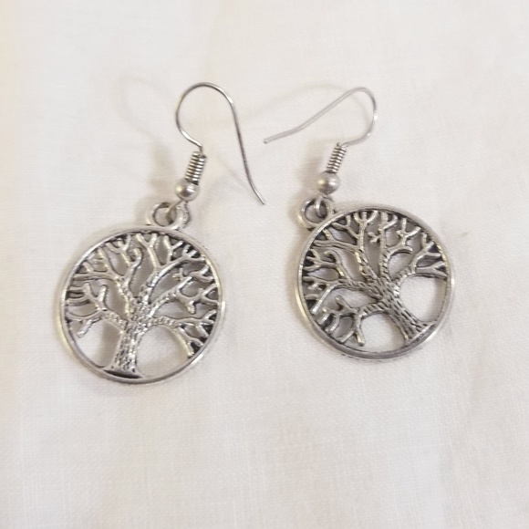Silver Tree of Life Necklace & Earrings - Picture 6 of 8